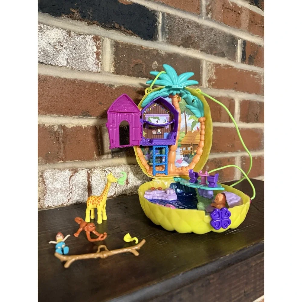 Polly Pocket Tropicool Pineapple Wearable Purse Compact Playset Jungle Adventure